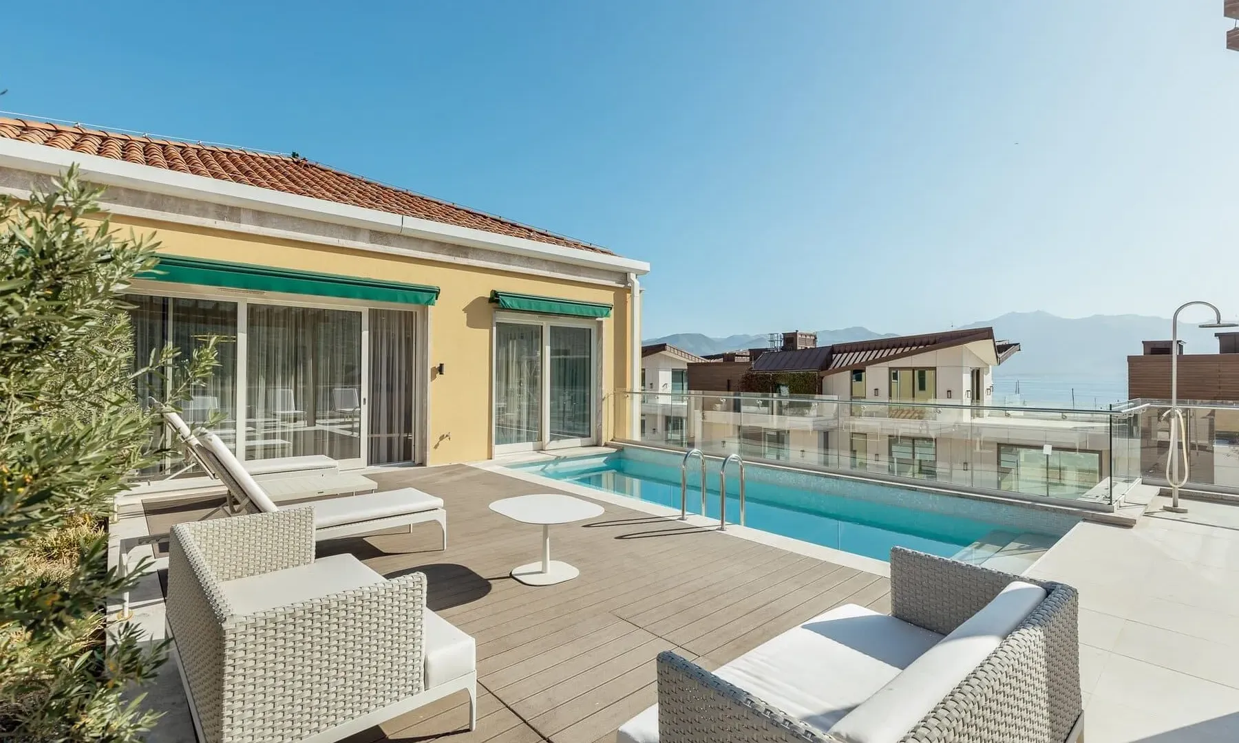 Prodaja, trosoban stan, 382m², Portonovi, Herceg Novi