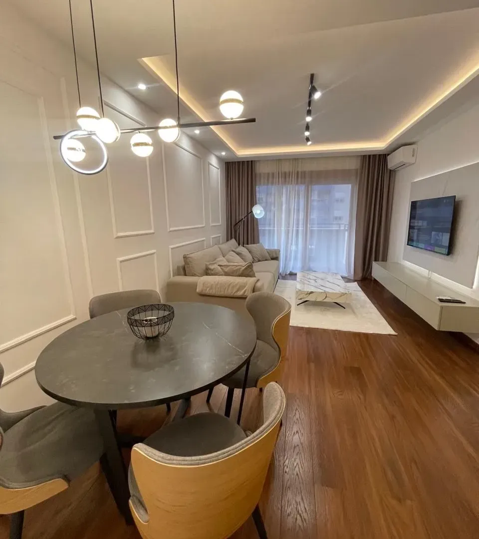 Izdavanje, jednosoban stan, 54m², Master Kvart, Podgorica