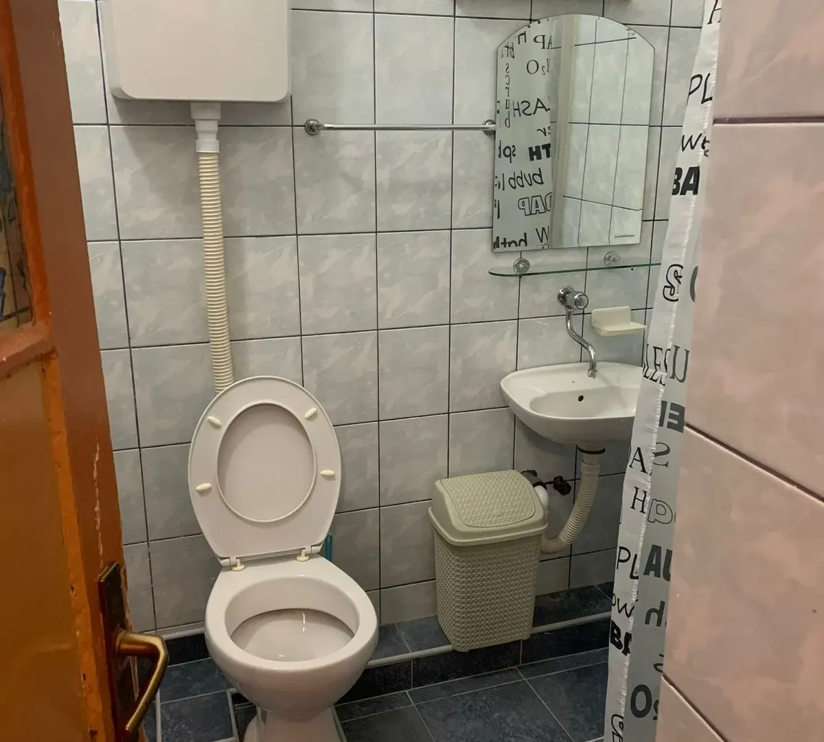 Izdavanje, stan, 21m², Centar, Podgorica