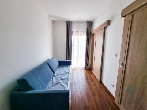 Izdavanje, trosoban stan, 90m², Master Kvart, Podgorica - image 4