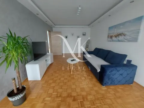 Rent, two bedroom apartment, 71m², Novi Beograd Sve Podlokacije, Beograd