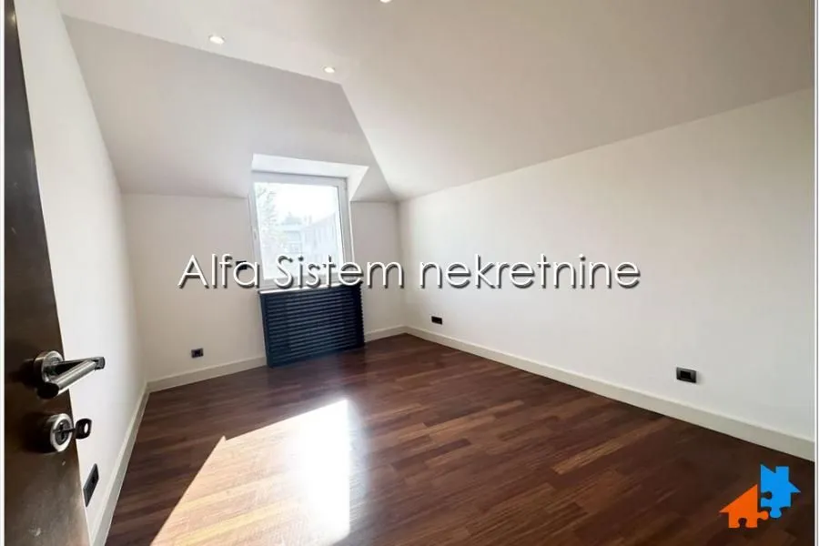 Prodaja, četvorosoban stan, 147m², Banovo Brdo, Beograd