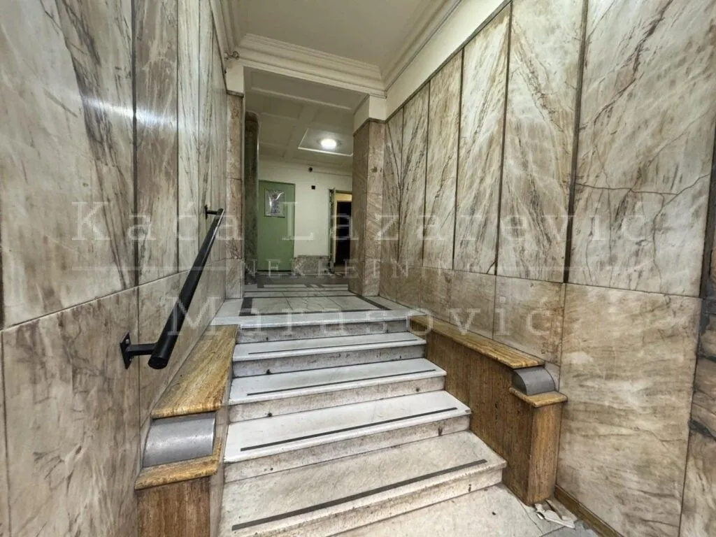 Prodaja, trosoban stan, 95m², Stari Grad, Beograd