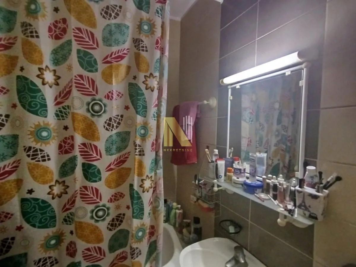 Prodaja, dvosoban stan, 62m², Grbavica, Novi Sad Sve Podlokacije