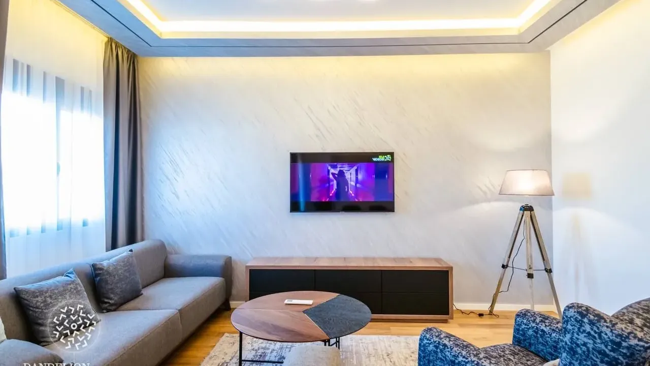 Izdavanje, dvosoban stan, 66m², Vezirov Most, Podgorica