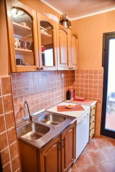 Prodaja, dvosoban stan, 73m², Ulcinj, Crna Gora