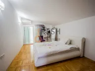 Izdavanje, kuća, 270m², Zagorič, Podgorica - image 15