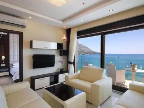 Rent, two bedroom apartment, 85m², Bečići, Budva - image 5