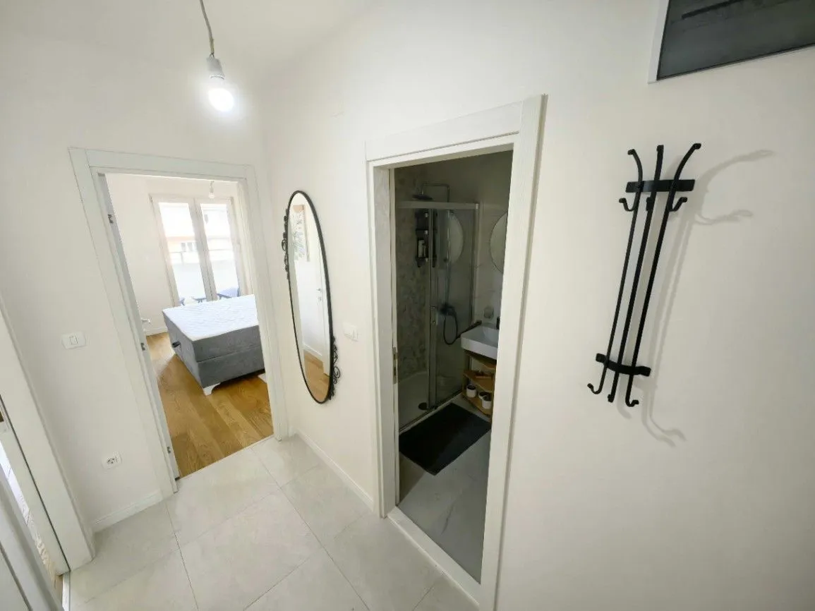 Prodaja, jednosoban stan, 49m², Central Point, Podgorica