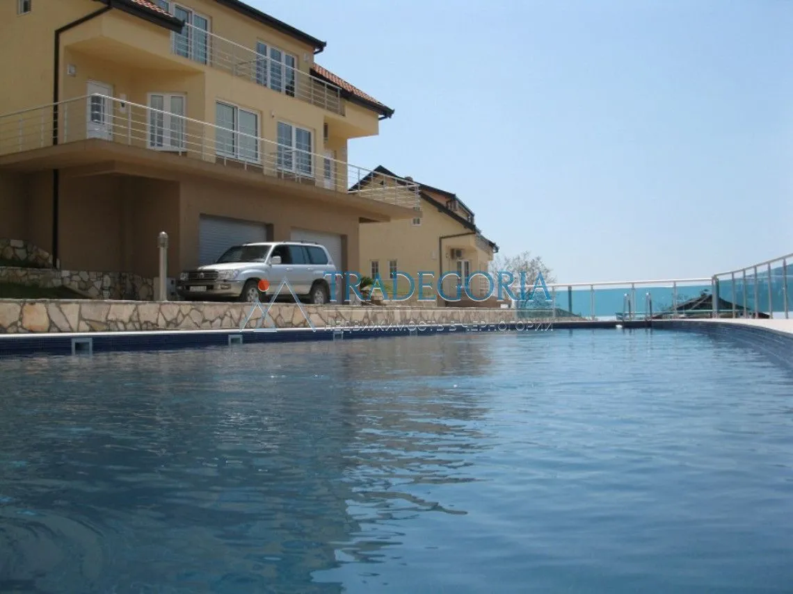Prodaja, dvosoban stan, 132m², Bar, Crna Gora