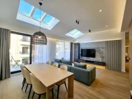 Izdavanje, dvosoban stan, 106m², Centar, Budva - image 11