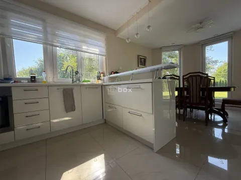 Sale, house, 180m², Donja Vrežina, Niš - image 23