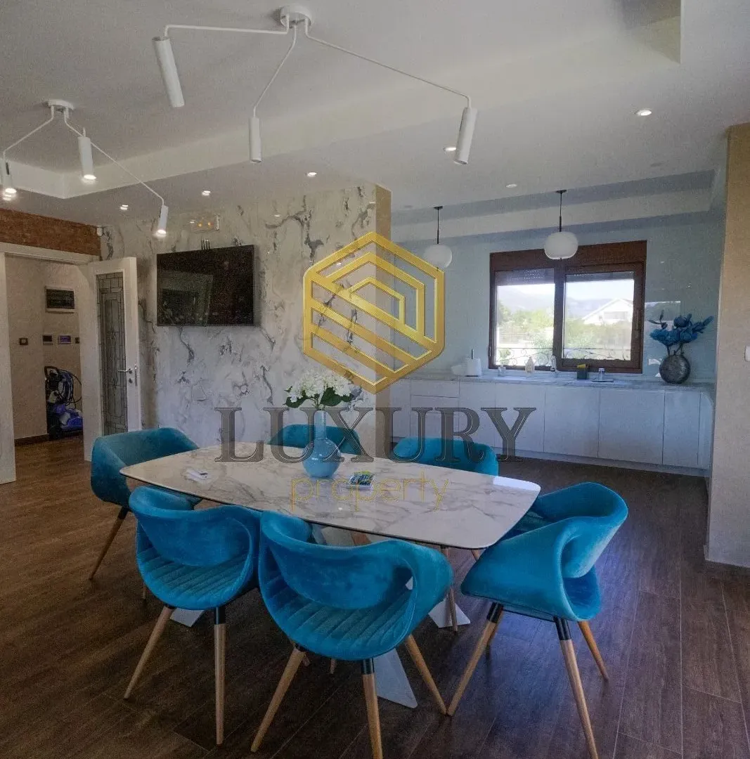 Rent, house, 220m², Ćurilac, Danilovgrad
