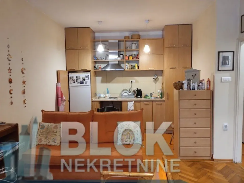 Izdavanje, garsonjera, 25m², Preko Morače, Podgorica