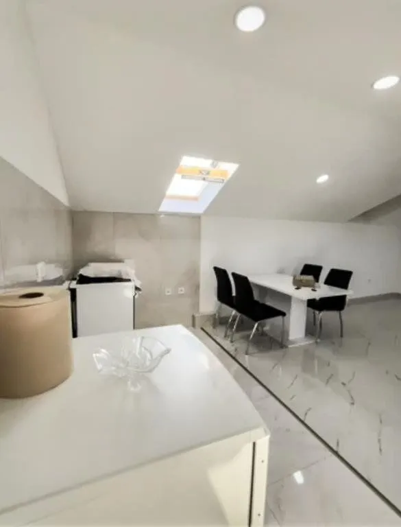 Izdavanje, dvosoban stan, 60m², Zabjelo, Podgorica