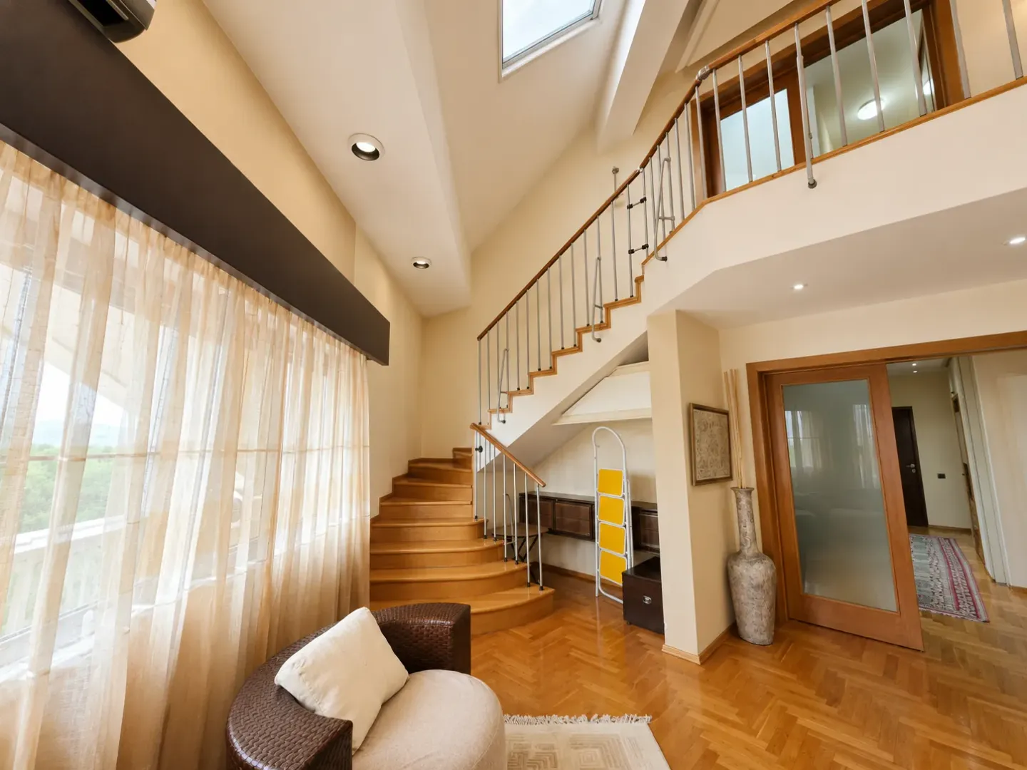 Sale, four bedroom apartment, 281m², Preko Morače, Podgorica