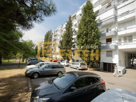 Izdavanje, dvosoban stan, 72m², Preko Morače, Podgorica - image 1