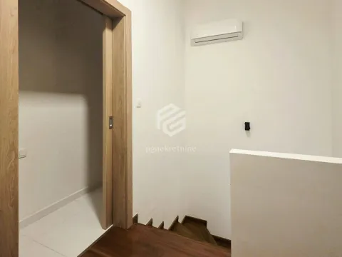 Rent, two bedroom apartment, 85m², Master Kvart, Podgorica - image 17