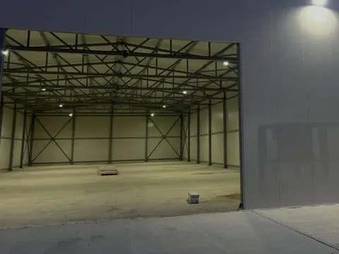 Izdavanje, poslovni prostor, 600m², Stari Aerodrom, Podgorica - image 6
