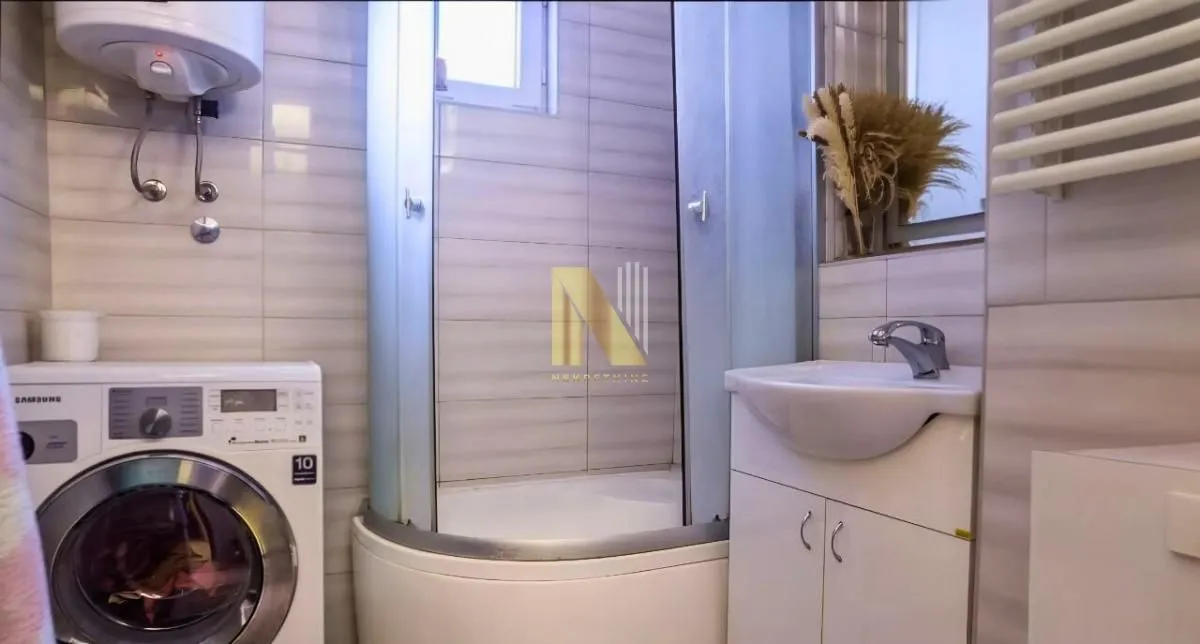 Prodaja, dvosoban stan, 65m², Bulevar Oslobodjenja, Novi Sad Sve Podlokacije