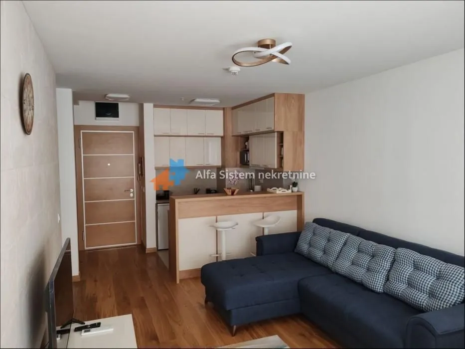 Rent, two bedroom apartment, 50m², Voždovac Sve Podlokacije, Beograd