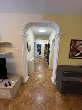Izdavanje, trosoban stan, 76m², Centar, Novi Sad - image 9