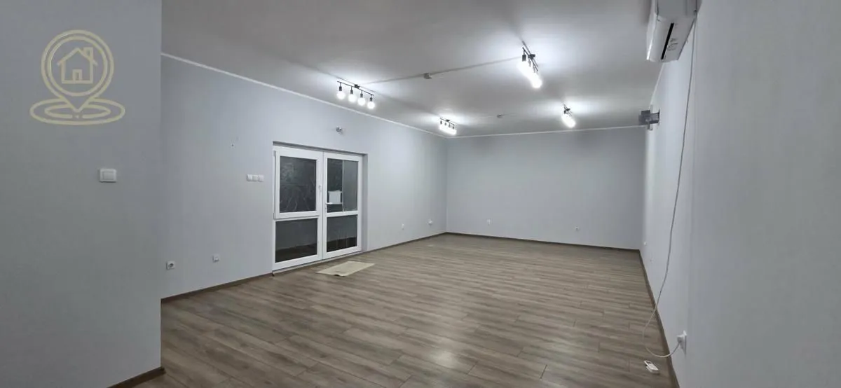 Izdavanje, poslovni prostor, 65m², Bezanijska Kosa 2, Bežanijska Kosa Sve Podlokacije