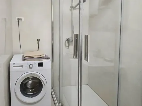 Izdavanje, jednosoban stan, 45m², New City, Podgorica - image 2