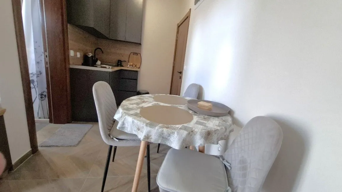 Izdavanje, garsonjera, 25m², Ilino, Bar