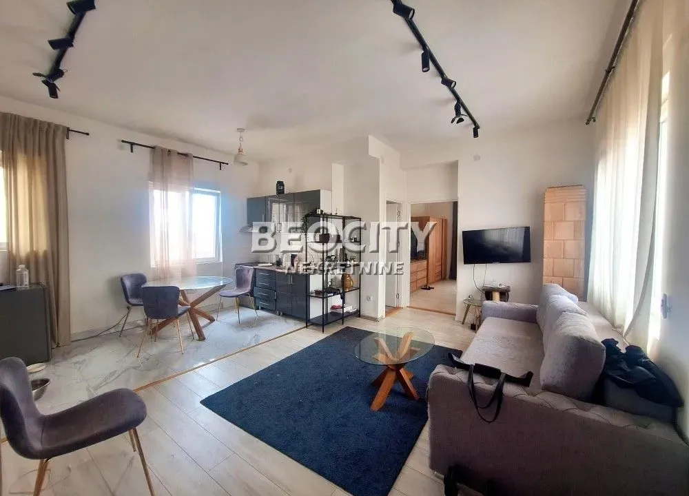 Prodaja, dvosoban stan, 48m², Skadarlija, Beograd