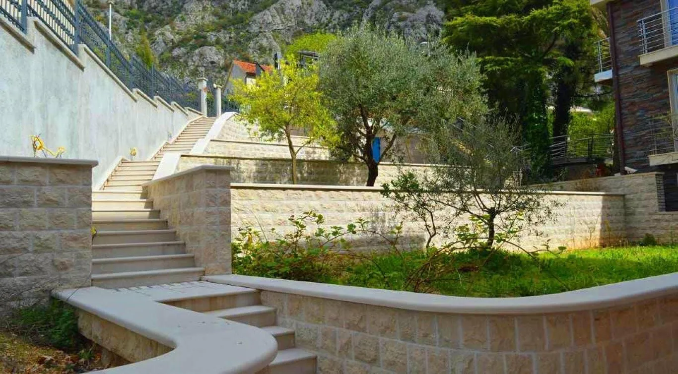 Prodaja, kuća, 500m², Dobrota, Kotor