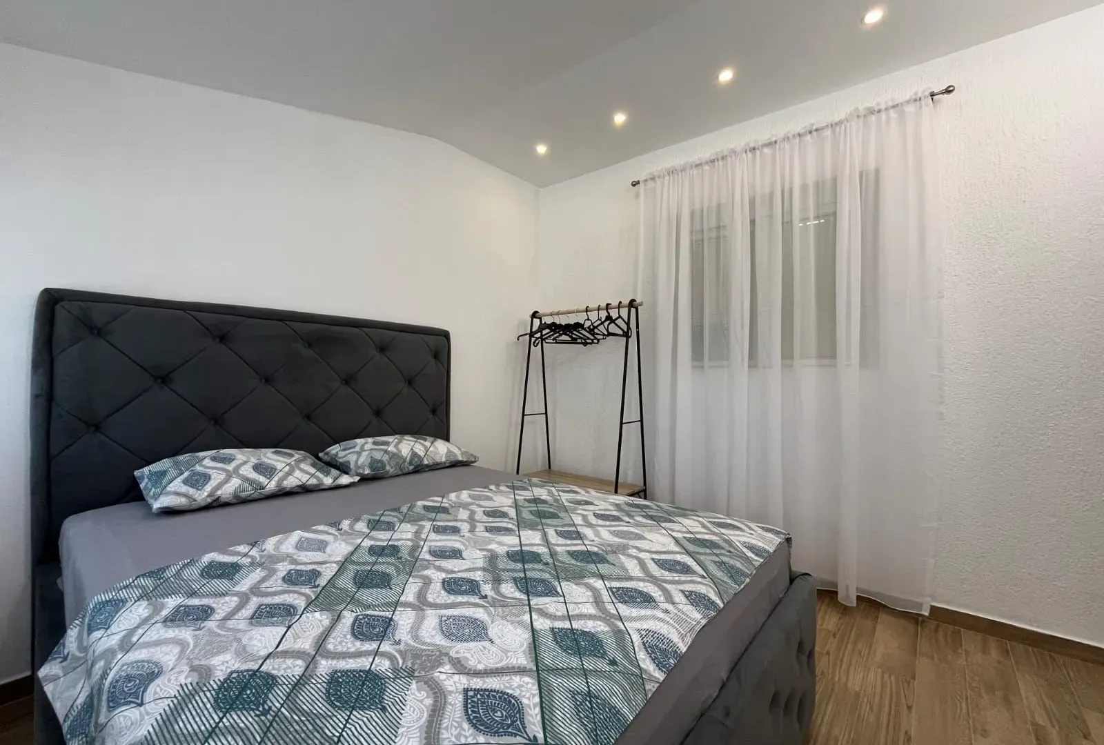 Prodaja, trosoban stan, 80m², Budva, Crna Gora