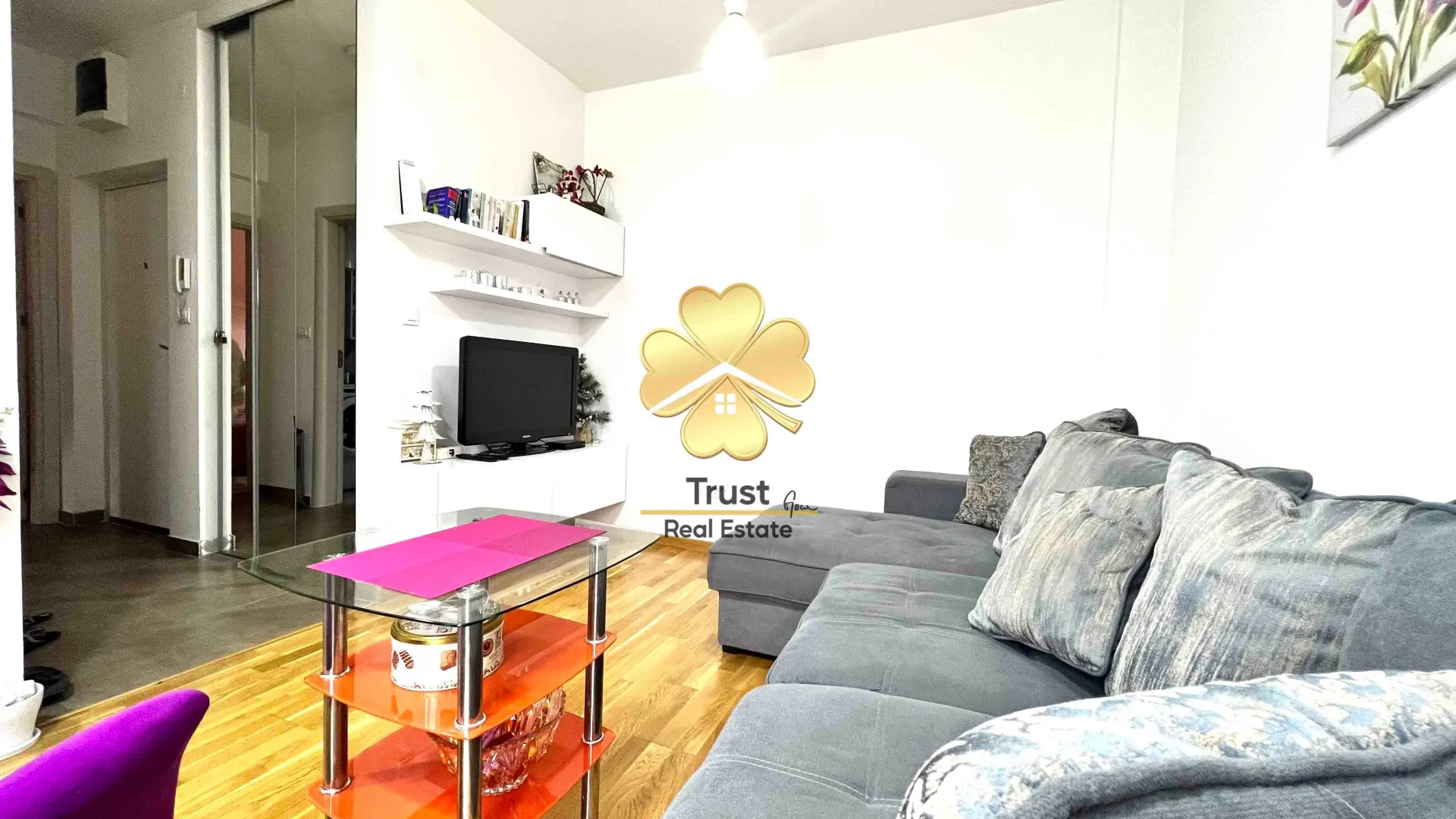 Rent, one bedroom apartment, 40m², Blok 6, Podgorica