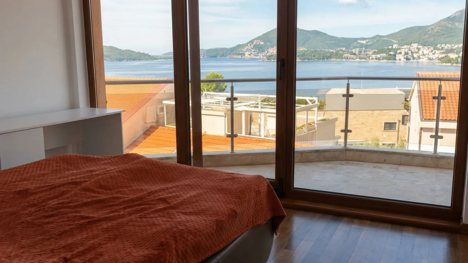 Sale, apartment, 191m², Kamenovo, Budva