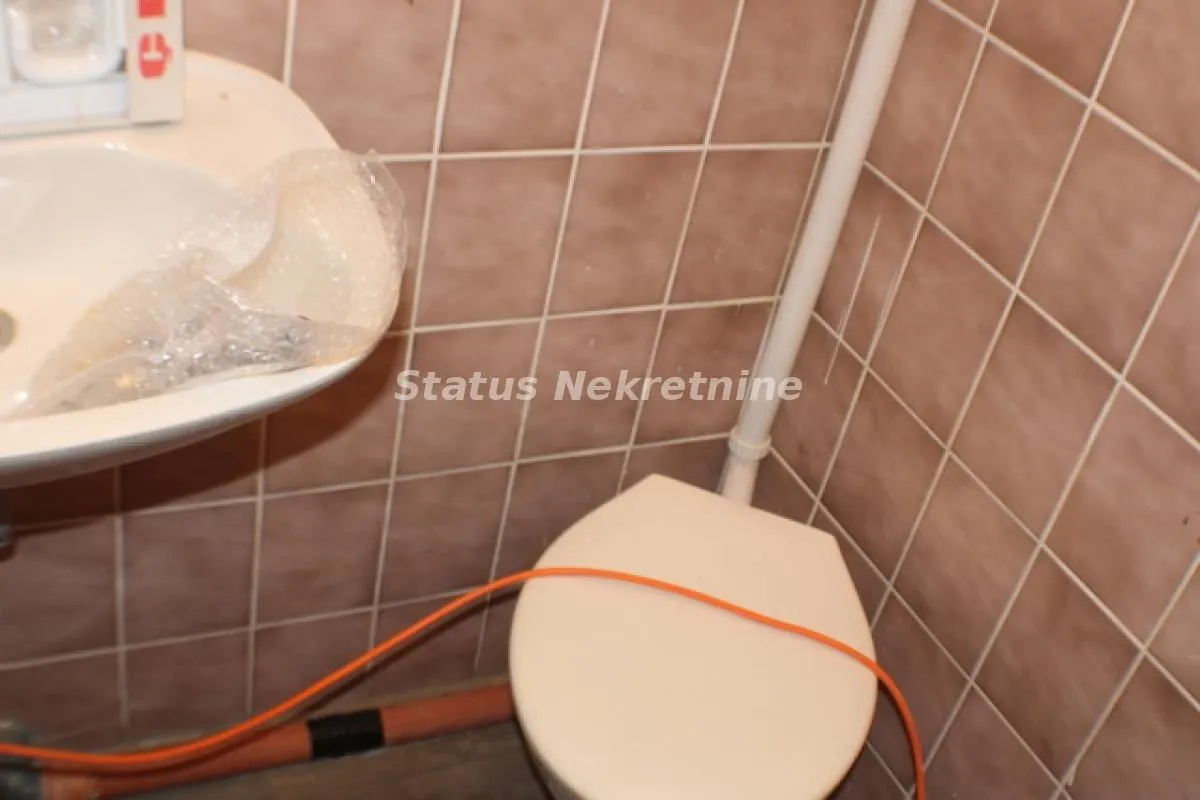 Prodaja, kuća, 113m², Sremska Kamenica, Petrovaradin