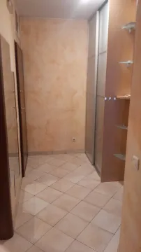 Izdavanje, trosoban stan, 65m², Pod Goricom, Podgorica - image 9