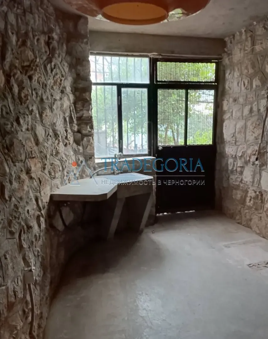 Prodaja, kuća, 64m², Sutomore, Bar