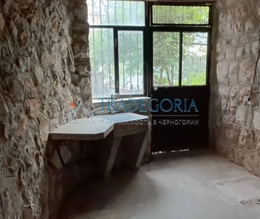 Prodaja, kuća, 64m², Sutomore, Bar