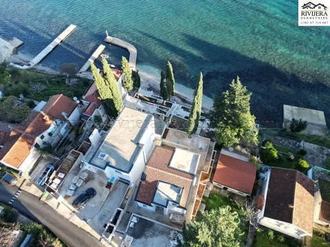 Prodaja, kuća, 237m², Njivice, Herceg Novi - image 23