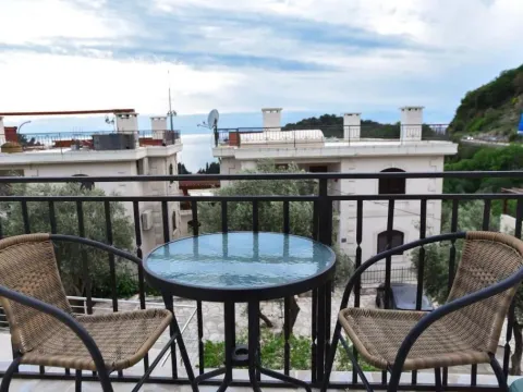 Prodaja, kuća, 179m², Petrovac, Budva - image 4