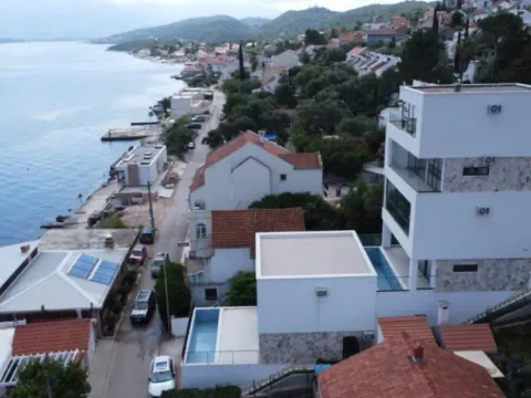 Sale, house, 200m², Krašići, Tivat - image 8
