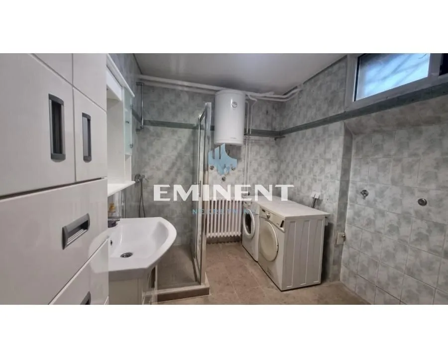 Izdavanje, dvosoban stan, 51m², Novi Beograd Blok 28, Novi Beograd Sve Podlokacije