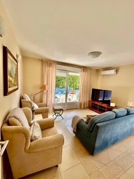 Rent, two bedroom apartment, 68m², Donja Lastva, Tivat - image 2