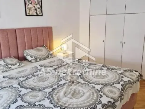 Izdavanje, četvorosoban stan, 102m², Vračar Hram, Vračar Sve Podlokacije - image 11