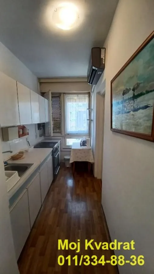 Izdavanje, dvosoban stan, 52m², Novi Beograd Blok 70, Novi Beograd Sve Podlokacije