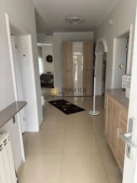 Izdavanje, kuća, 400m², Veternička rampa, Novi Sad Sve Podlokacije - image 11