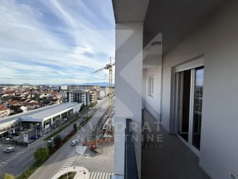 Prodaja, trosoban stan, 104m², Stari Aerodrom, Podgorica - image 19