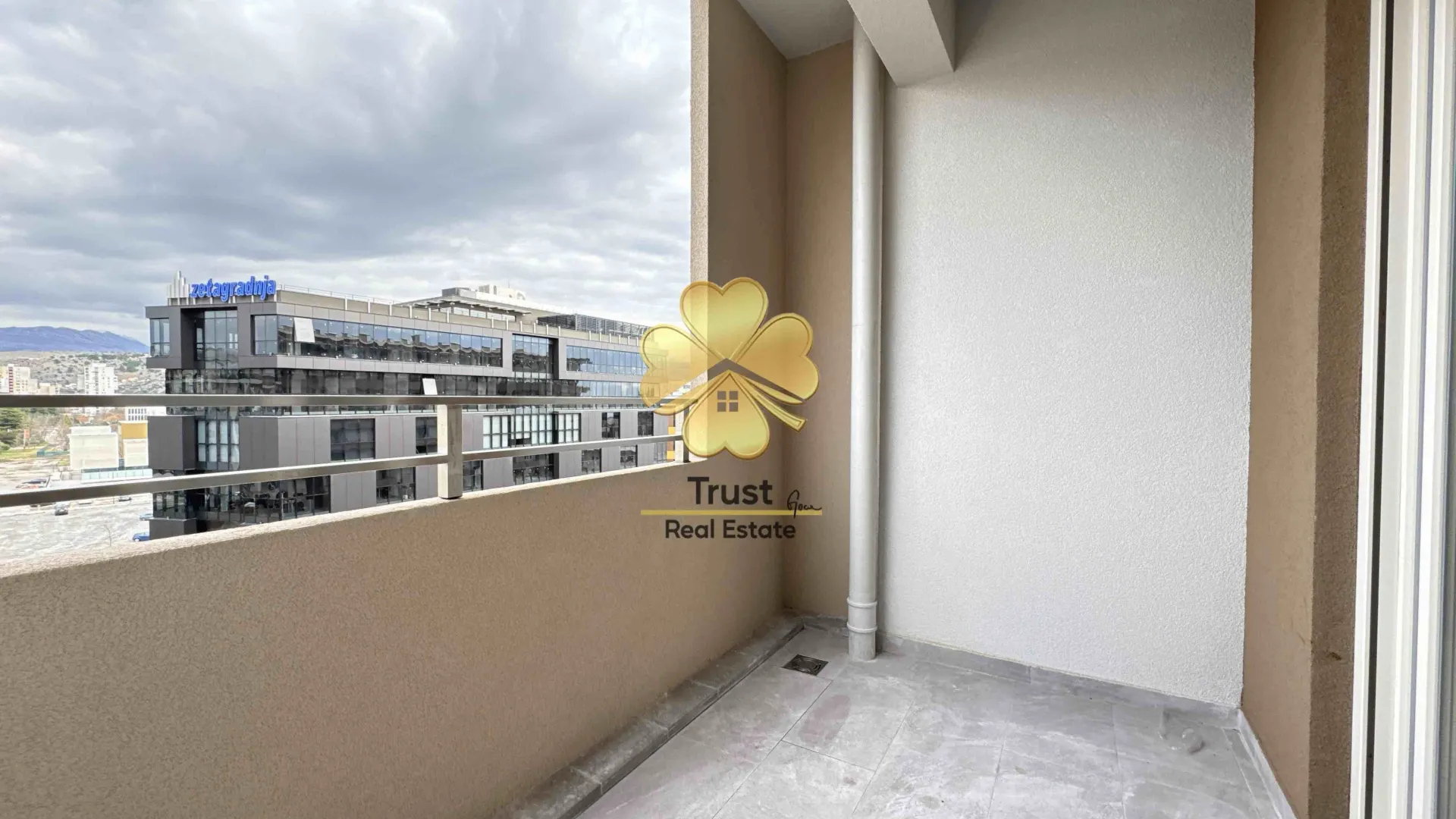 Rent, one bedroom apartment, 49m², Central Point, Podgorica