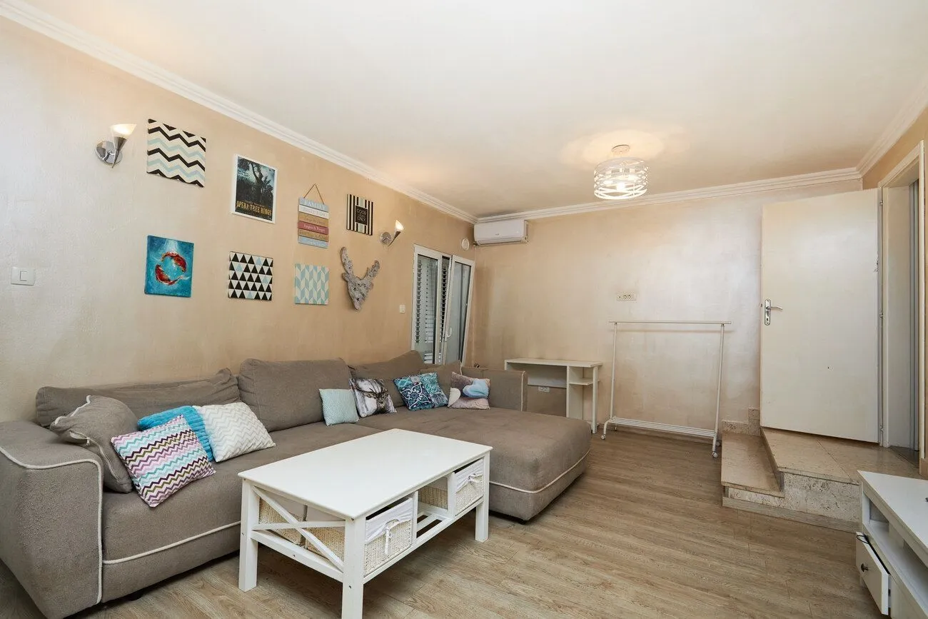 Prodaja, kuća, 110m², Budva, Crna Gora