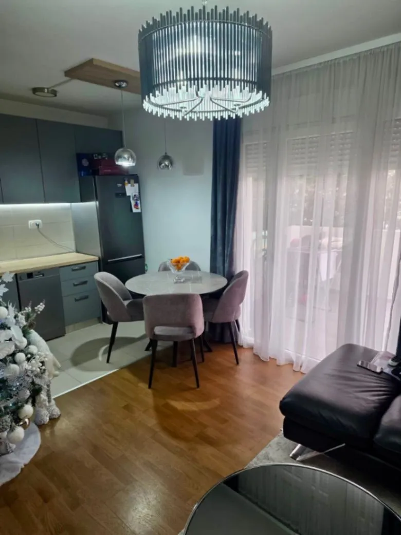 Prodaja, jednosoban stan, 40m², Tološi, Podgorica